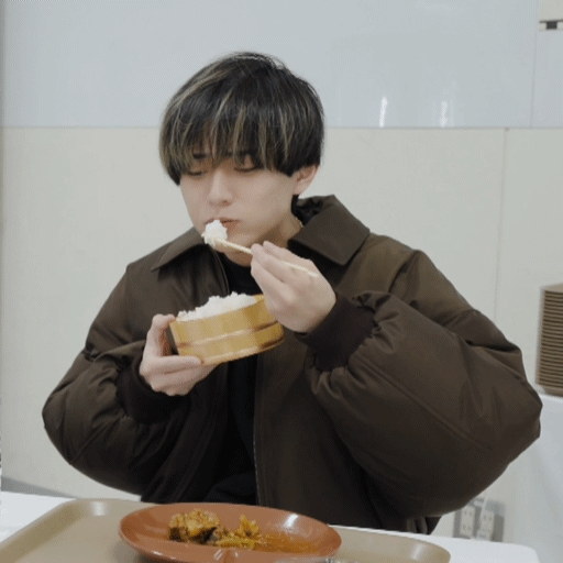 RQuCyn.gif