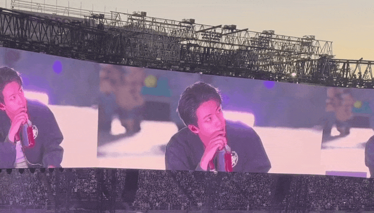 RkUdSN.gif