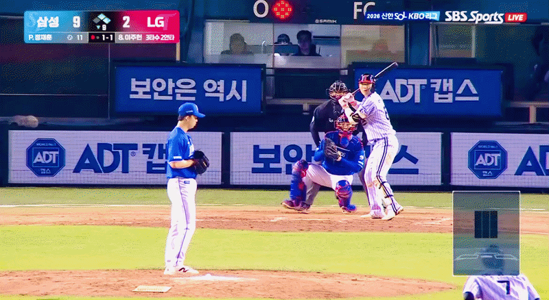 RqUqyG.gif