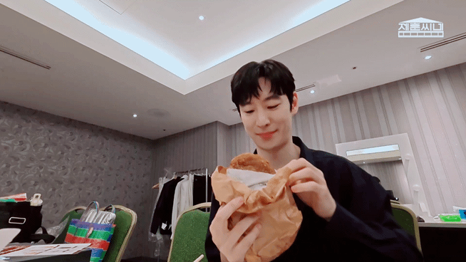 RqbEIB.gif
