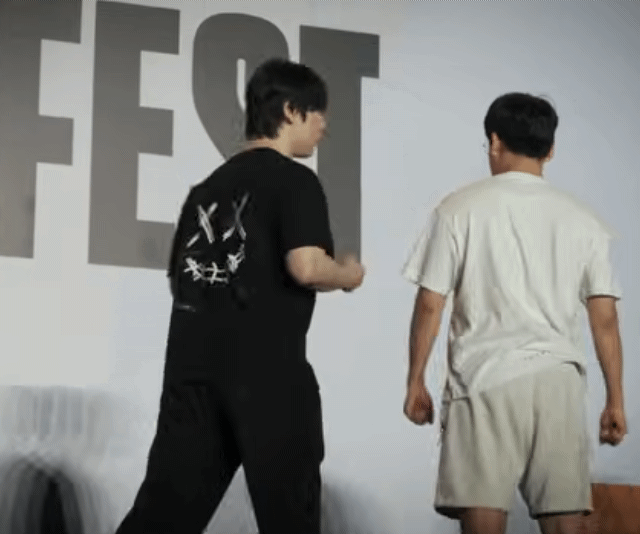 SHXvPa.gif