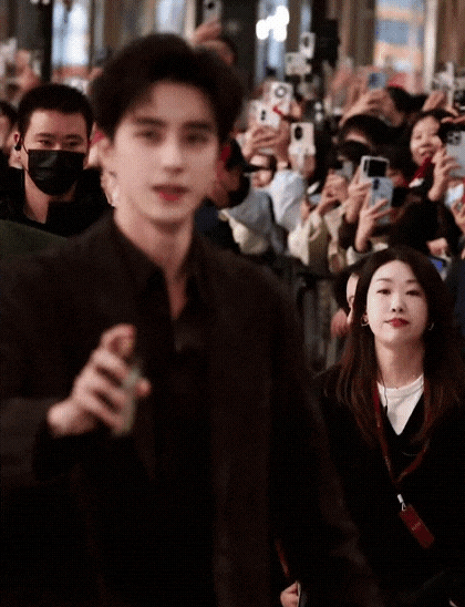SZbSWH.gif