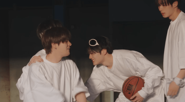 SyibXs.gif