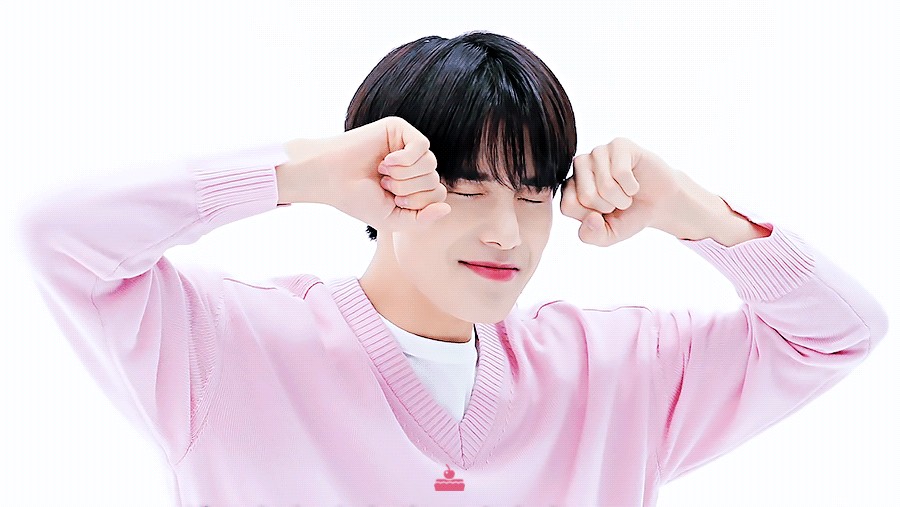 TWxsOH.gif