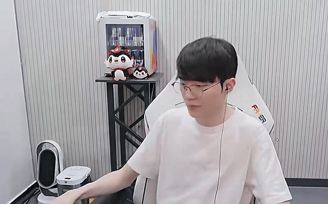TXsRni.gif