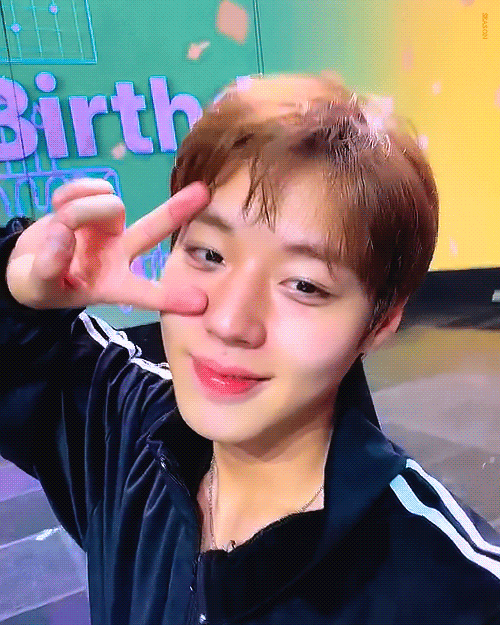 TbjpYW.gif
