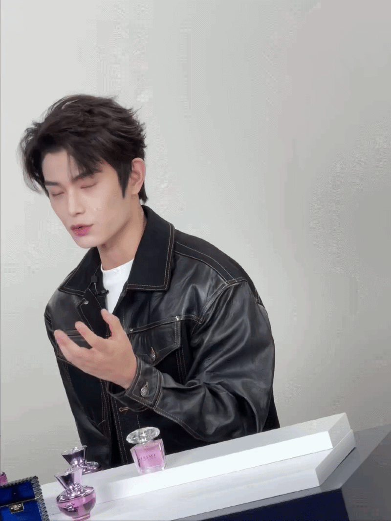 UFxHvi.gif