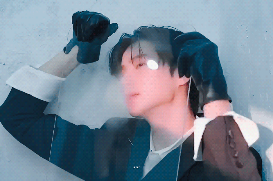 UJcSfe.gif