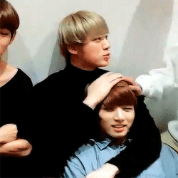 UUAAgn.gif