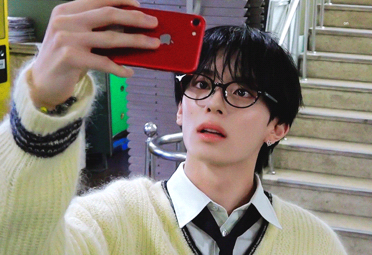 UYsOEP.gif