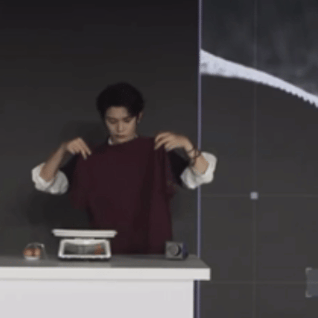 UekmOc.gif
