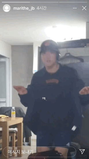 VIIdJY.gif