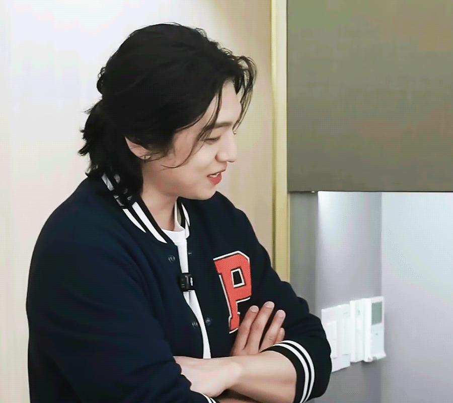 VmIaYL.gif