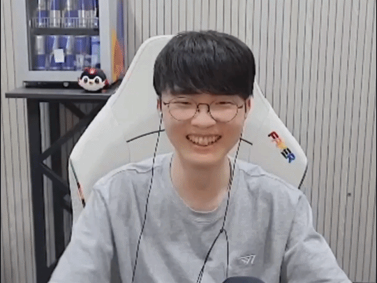 VsgJLb.gif