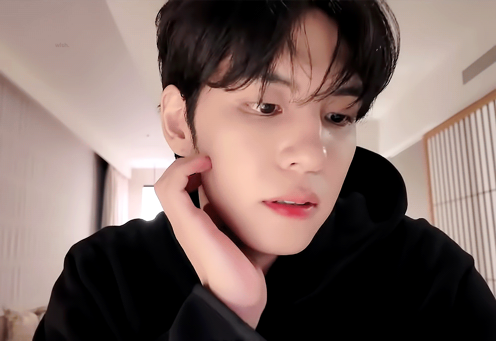 WAjmZq.gif