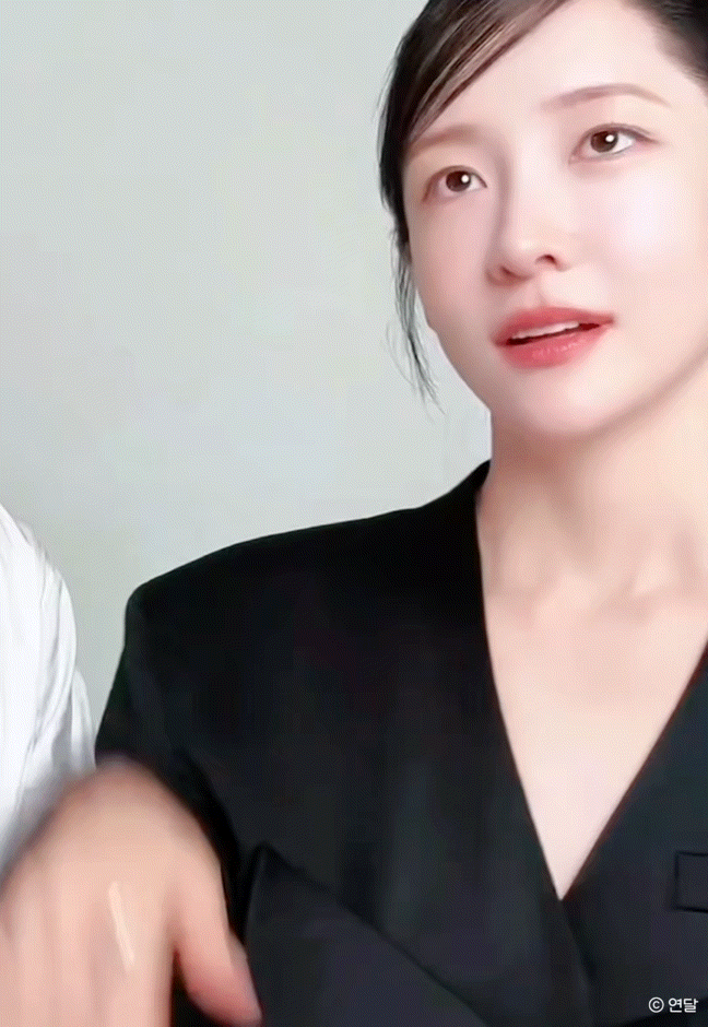 WJQFyd.gif