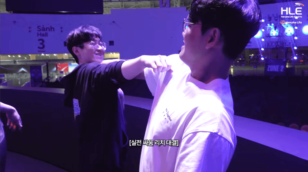 WfjsLx.gif