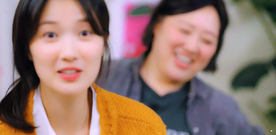 WkRoaY.gif