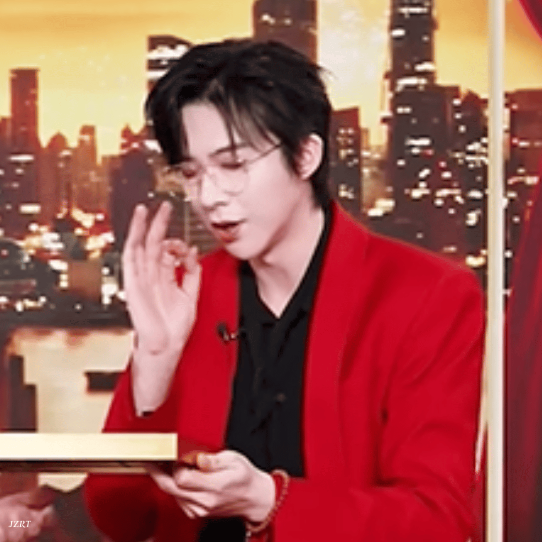WoaESf.gif