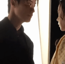 WujjGb.gif