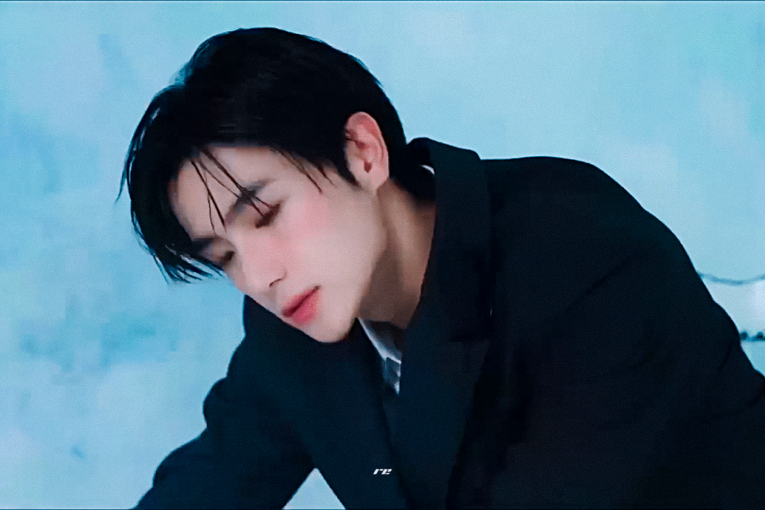 XLwrqn.gif