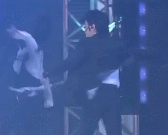 XayDZi.gif