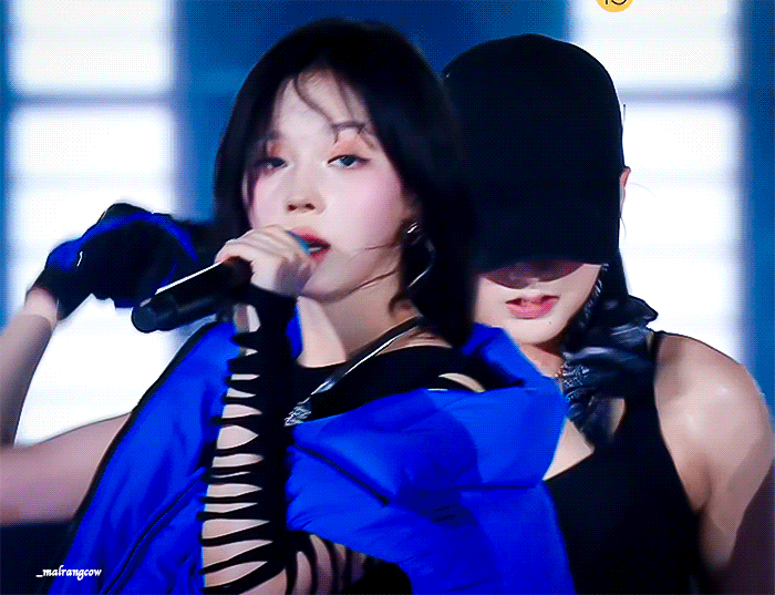 XwRmzu.gif
