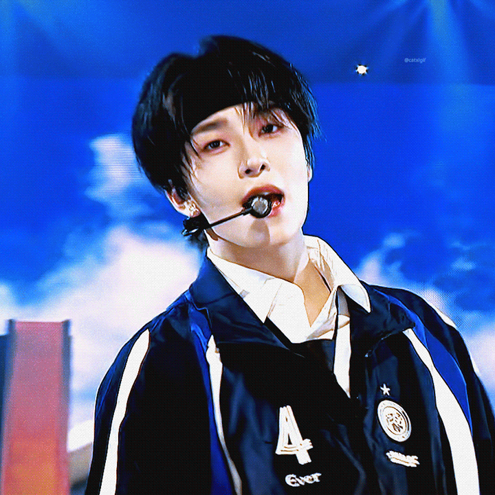 YEVmCJ.gif