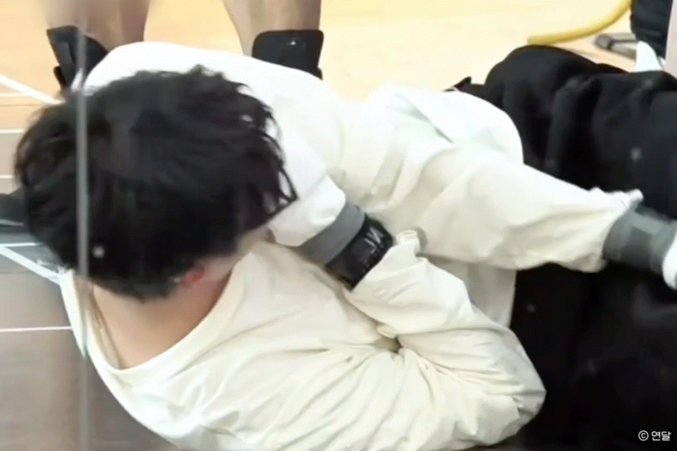 YQCjow.gif
