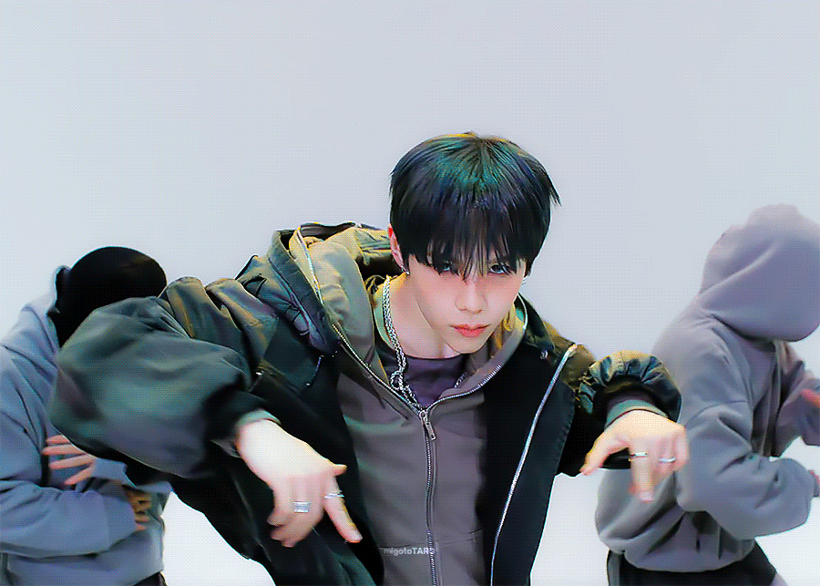 YRpDuf.gif