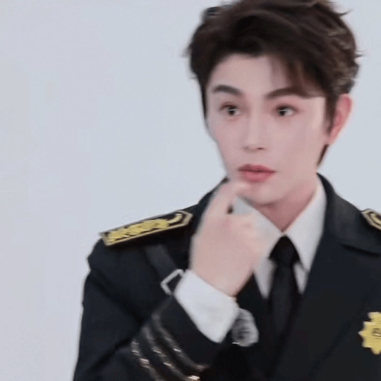 YaoNjl.gif