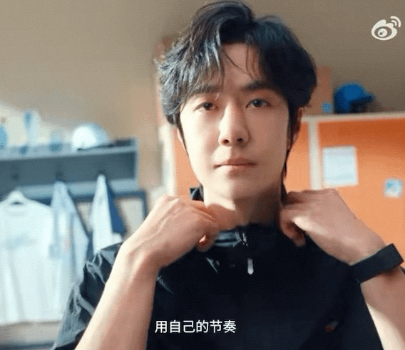 YeudiV.gif