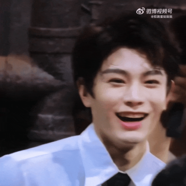 YqNcEu.gif