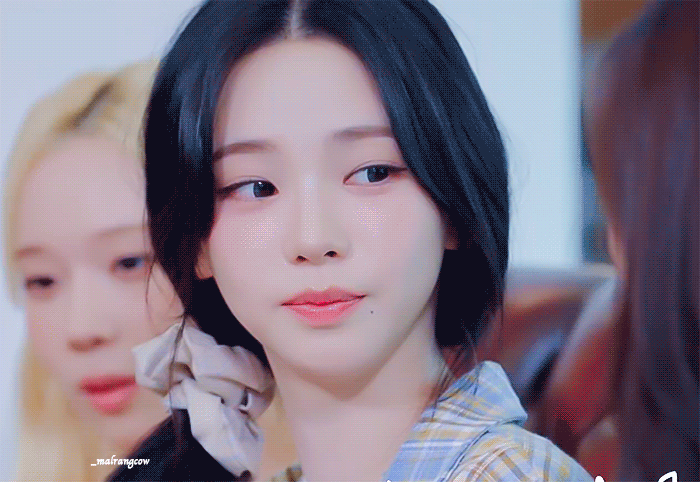 YwSkXj.gif