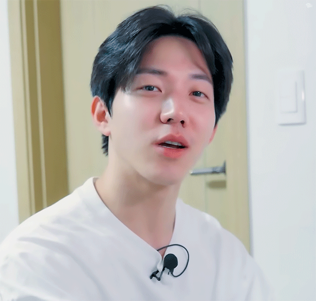 ZKEjtq.gif