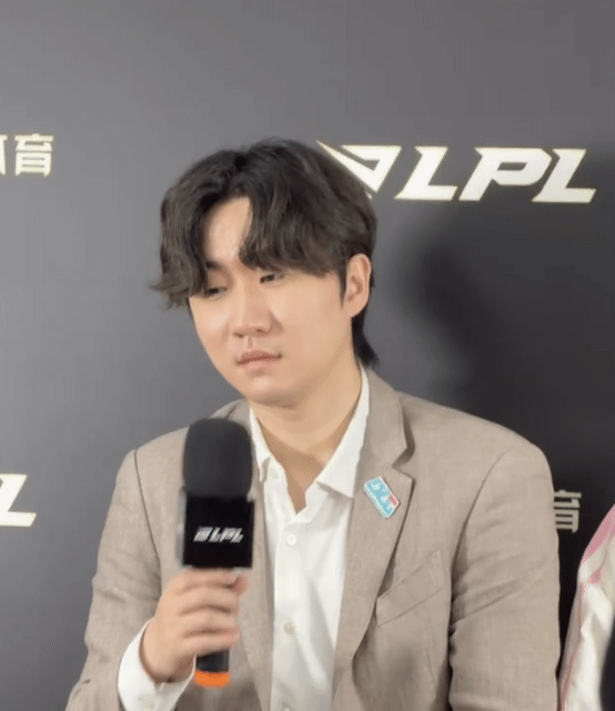 ZNZhkm.gif