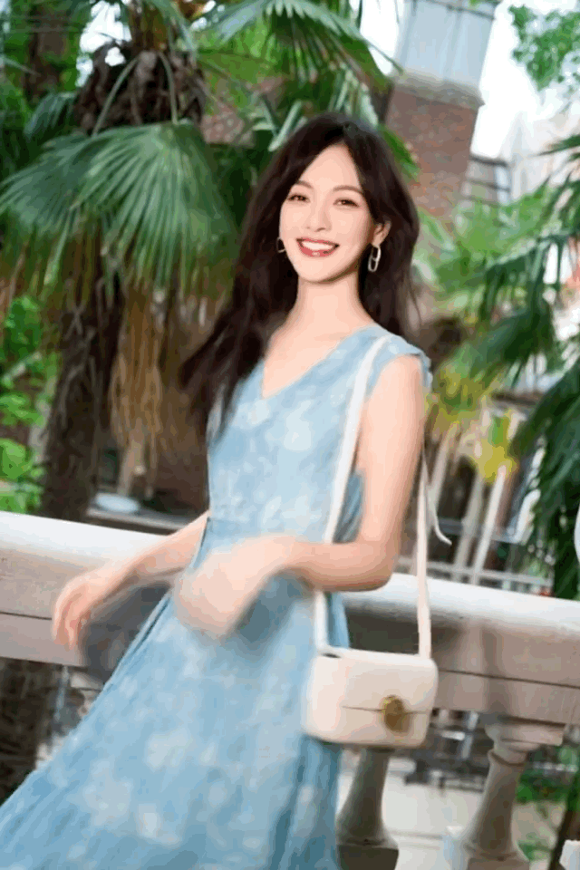 ZelIJI.gif