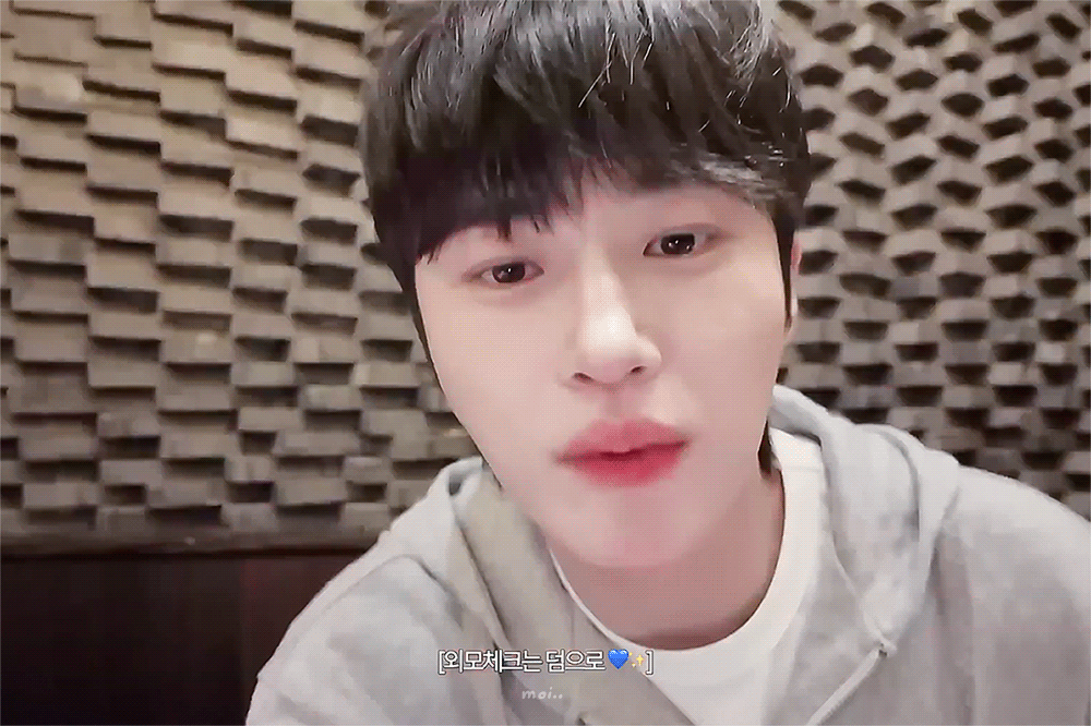 ZjbPEA.gif