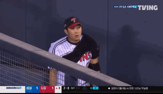 ZpNmsu.gif