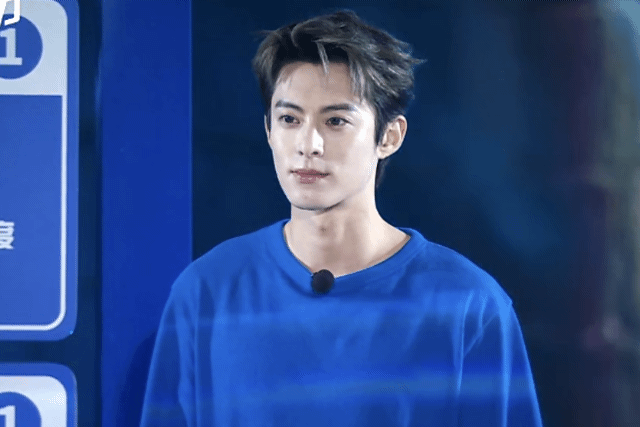 aEcDbR.gif