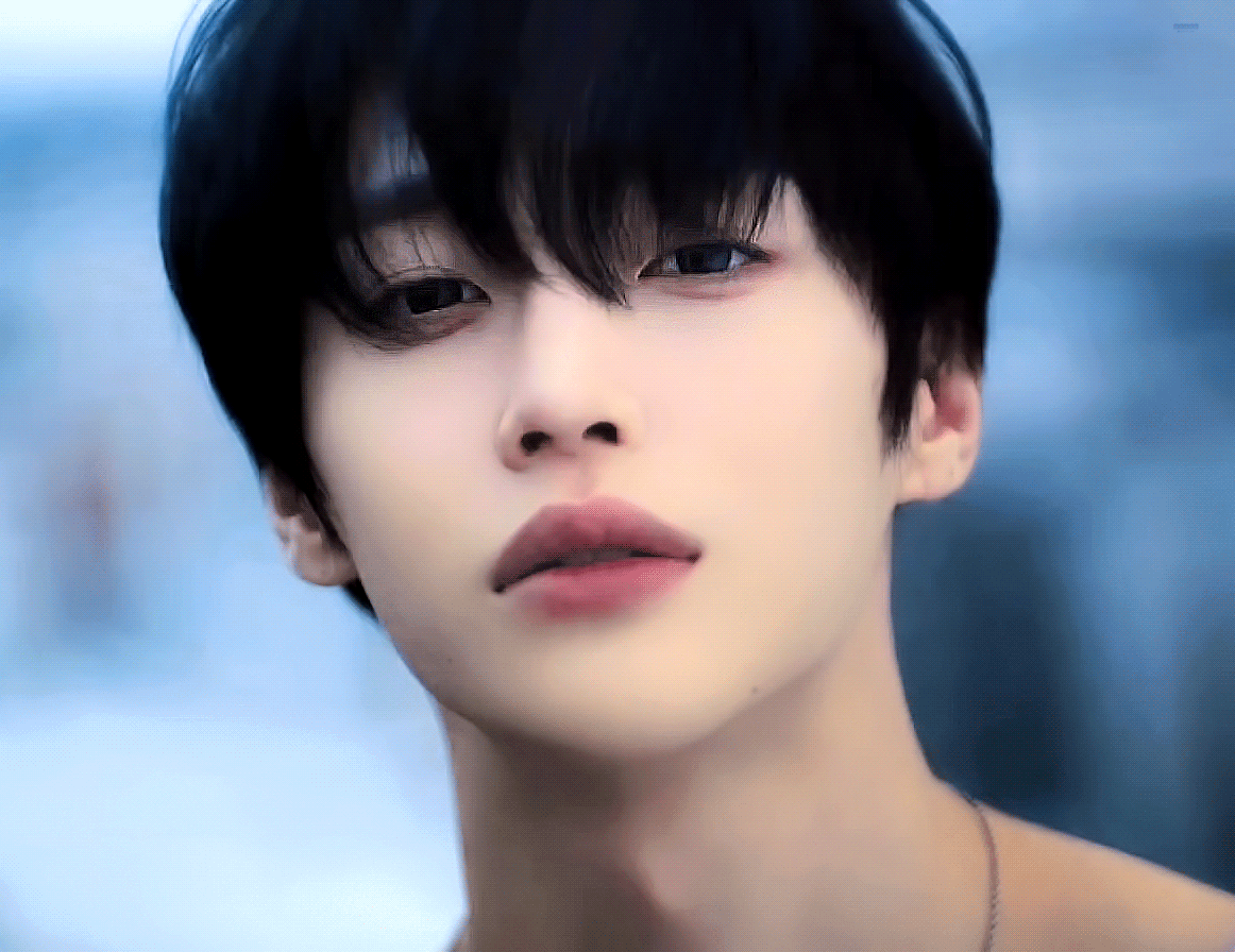 aJXCVm.gif