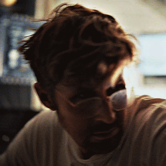 aMqwNC.gif