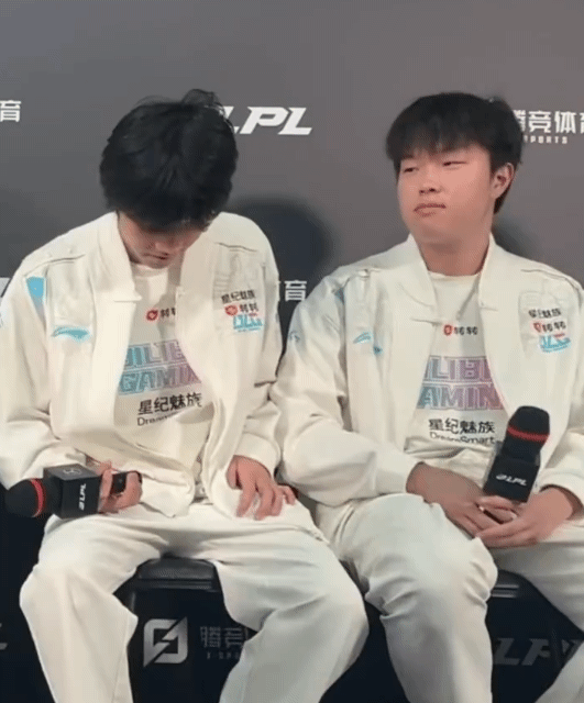 aYsPbv.gif