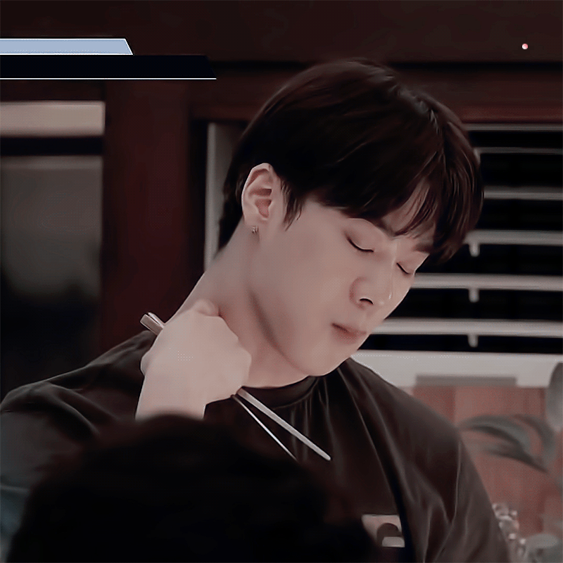 aqINvC.gif