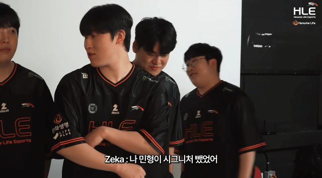 azKYEC.gif