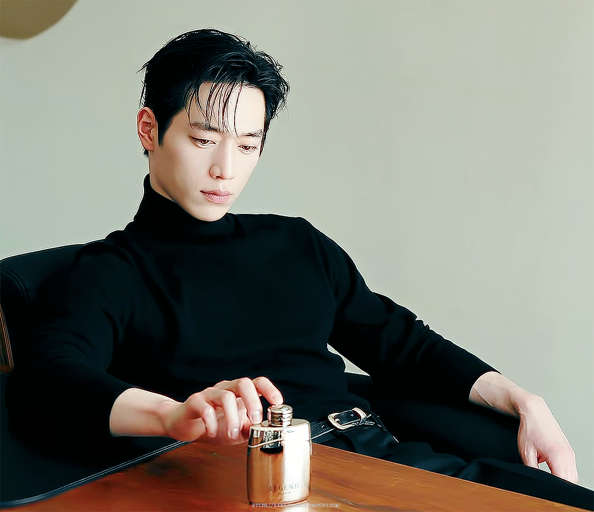 bKkjvy.gif