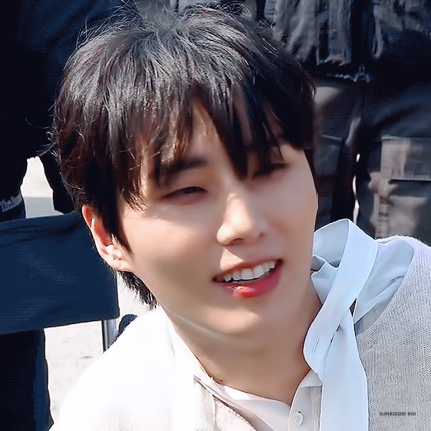 bLTaXu.gif