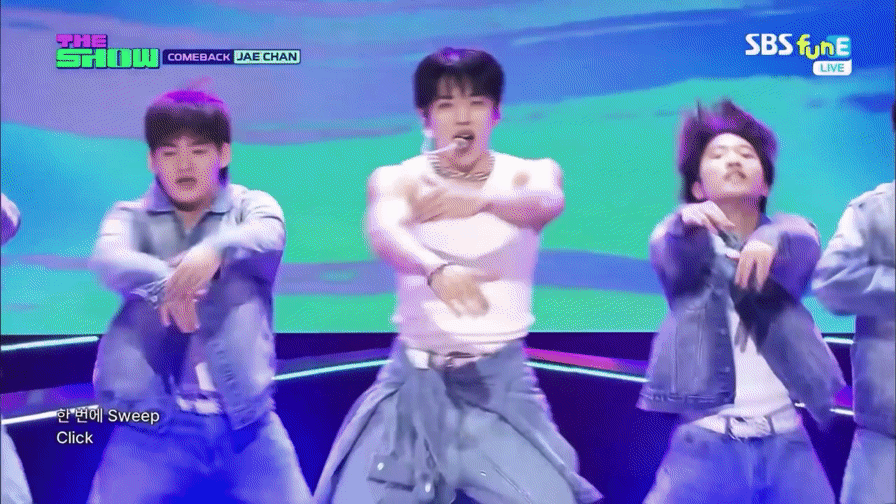bdXcKw.gif