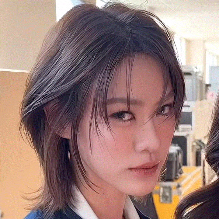 cwNKfB.gif