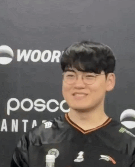 cwuwXO.gif